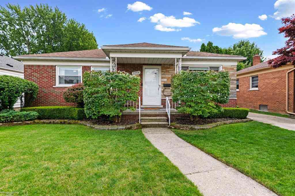 Homes For Sale - 22914 Lincoln Street <br/> Saint Clair Shores, MI 48082