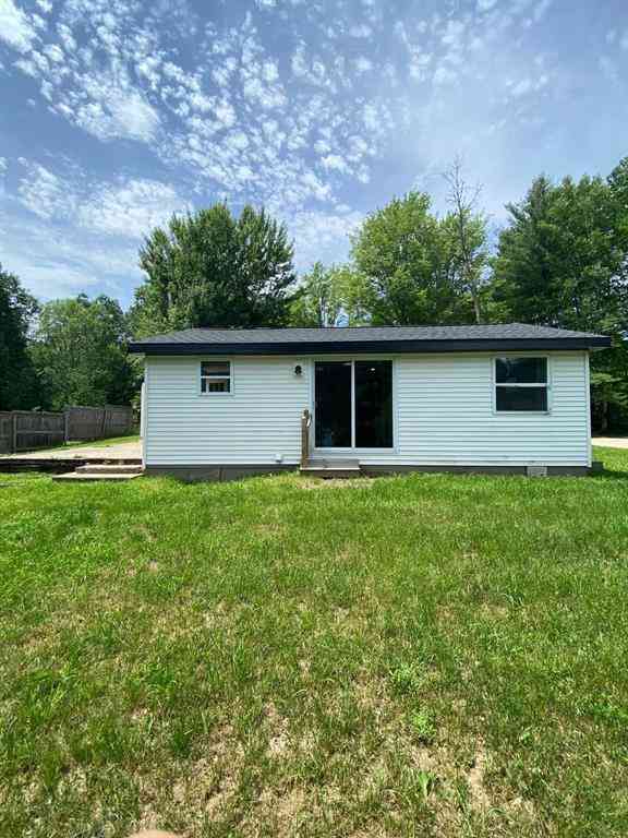 Homes For Sale - 8332 Tedrow Trail <br/> Clare County, Marion, MI 49665