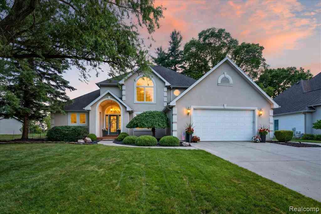 Homes For Sale - 150 River Park Place <br/> Monroe County, Dundee, MI 48131