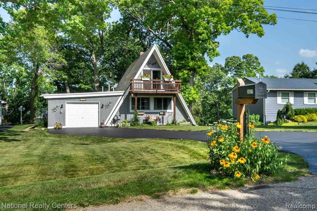 Homes For Sale - 3627 Merritt Lake Drive <br/> Lapeer County, Metamora, MI 48455