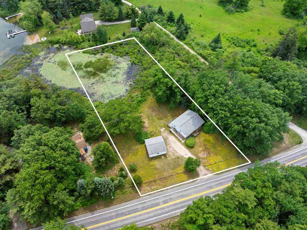 Homes For Sale - 4091 N Scenic Highway <br/> Honor, MI 49640