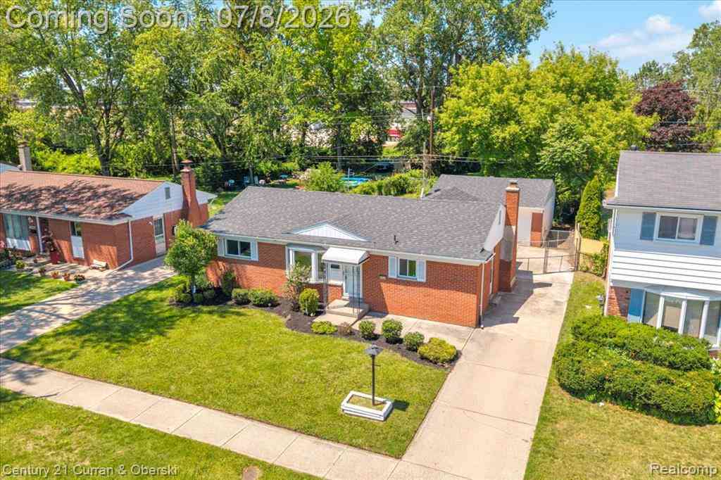 Homes For Sale - 1174 S Dowling Street <br/> Westland, MI 48186