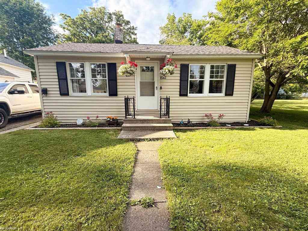 Homes For Sale - 1542 Vermont Street <br/> Saginaw, MI 48602