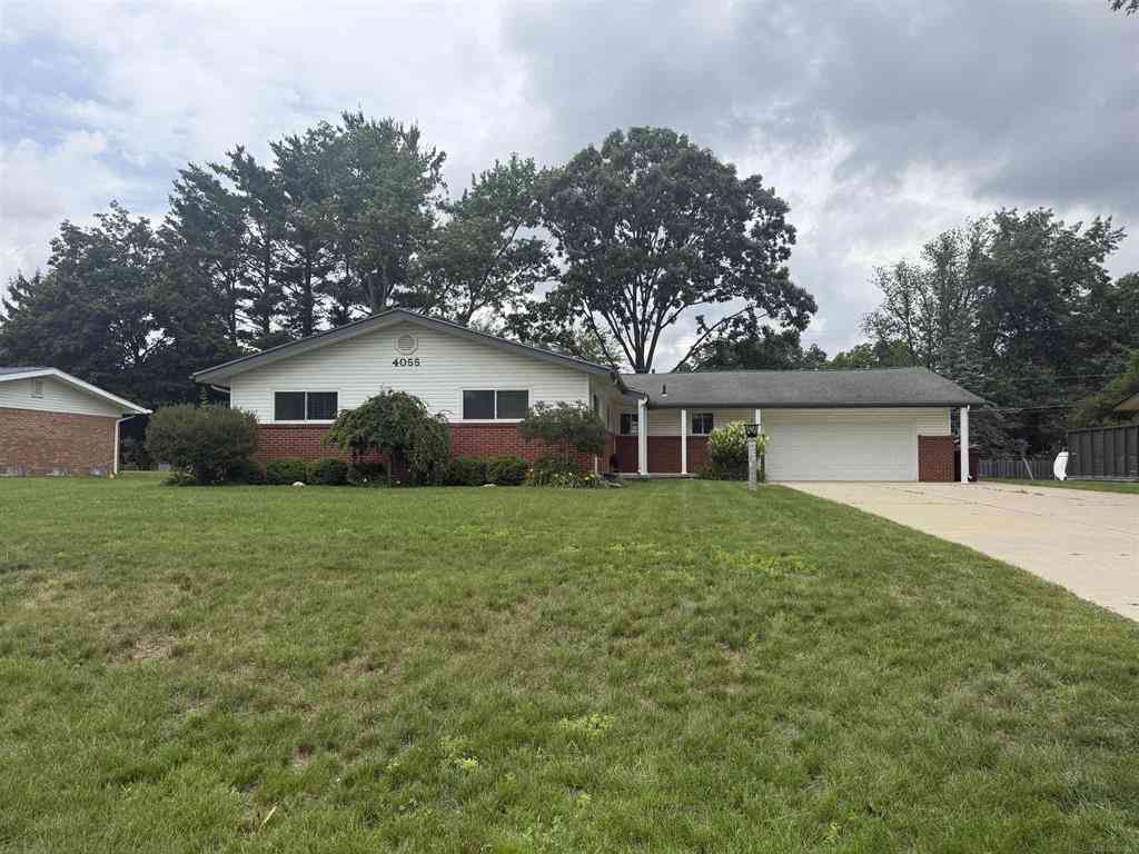 Homes For Sale - 4055 Sandy Creek Drive <br/> Macomb County, Utica, MI 48316