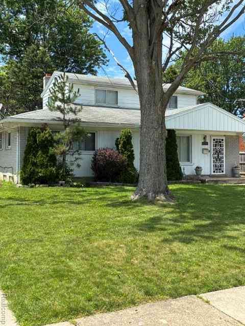 Homes For Sale - 29249 Everett Street <br/> Southfield, MI 48076