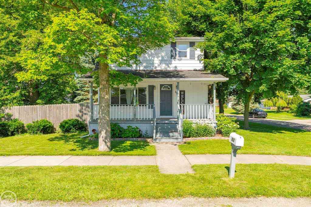 Homes For Sale - 802 Saint James Street <br/> Saint Clair County, Marysville, MI 48040