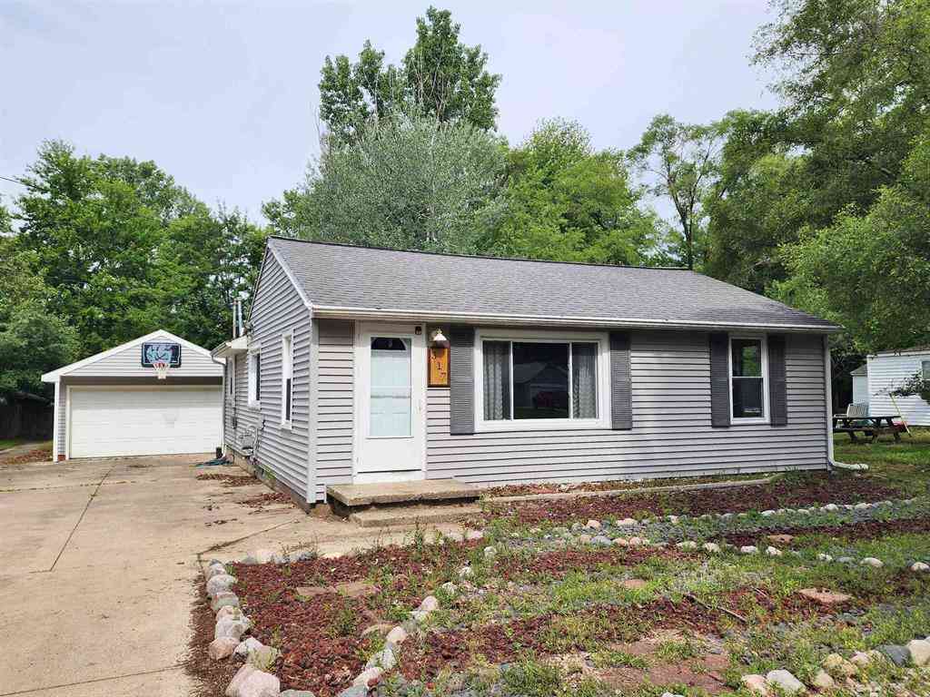Homes For Sale - 317 Longview Drive <br/> Midland, MI 48642