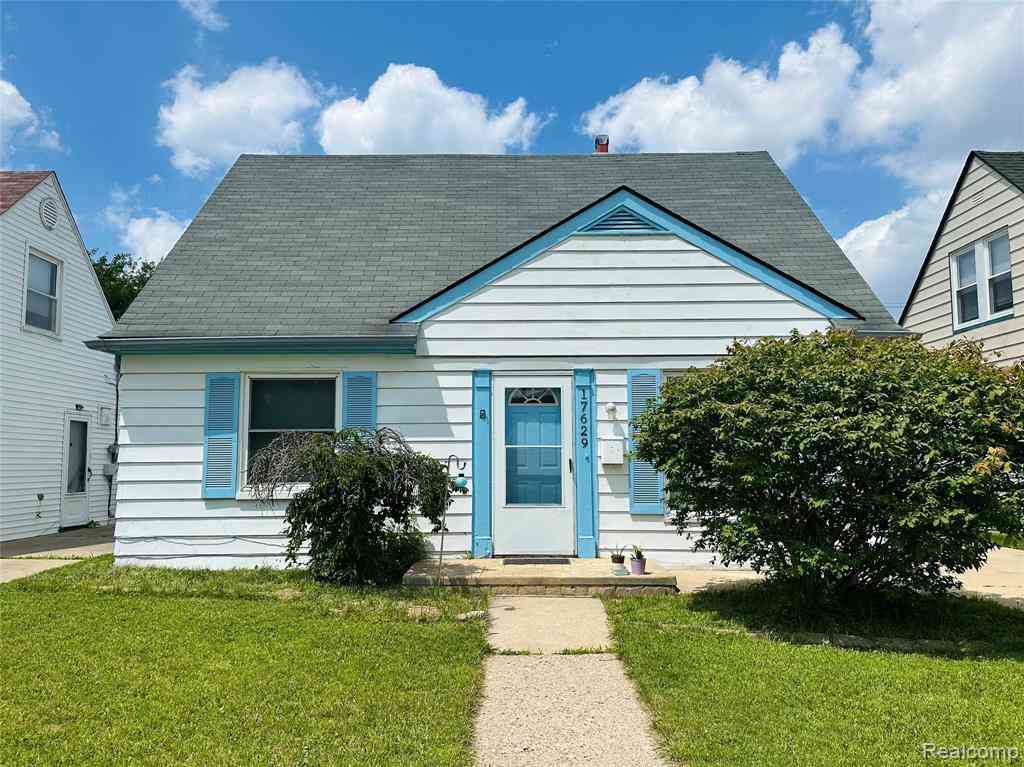 Homes For Sale - 17629 Lincoln Avenue <br/> Eastpointe, MI 48021