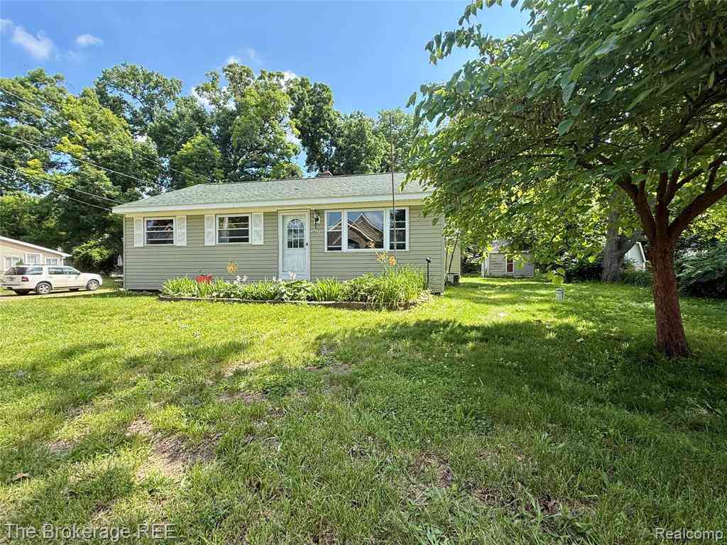 Homes For Sale - 3657 Jackson Boulevard <br/> Oakland County, White Lake, MI 48383