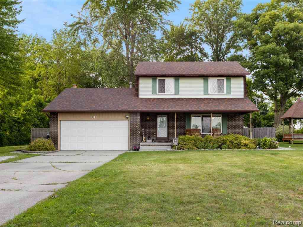 Homes For Sale - 311 Collard Drive <br/> Saint Clair County, Marysville, MI 48040