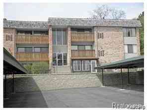 Condo For Rent - 1315 S Maple Road  #305<br/> Ann Arbor, MI 48103