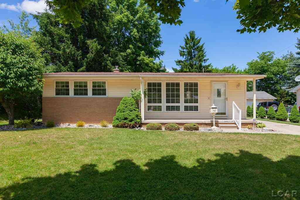 Homes For Sale - 515 Nokomis Street <br/> Tecumseh, MI 49286