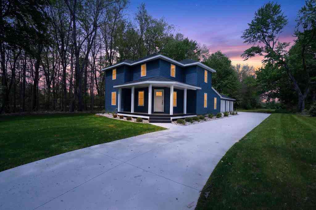 Homes For Sale - 5581 E Main Street <br/> Kalamazoo, MI 49048