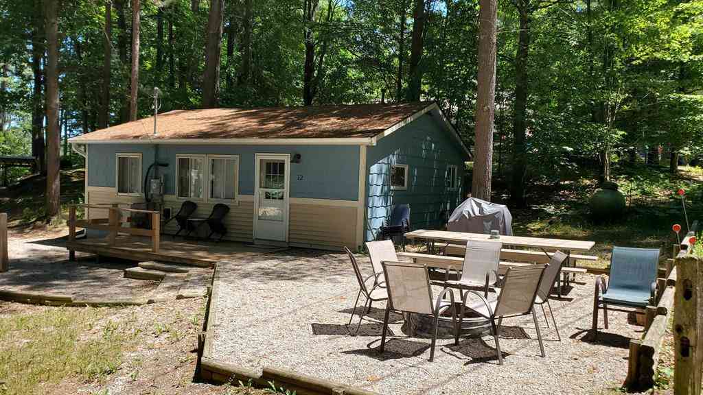 Homes For Sale - 2341 Lake View Avenue <br/> Grand Traverse County, Traverse City, MI 49696