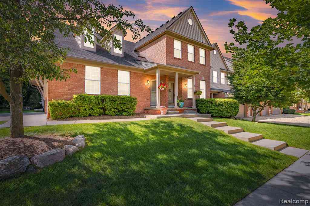 Condo For Sale - 56635 Longhorn Drive <br/> Macomb County, Shelby Twp, MI 48316