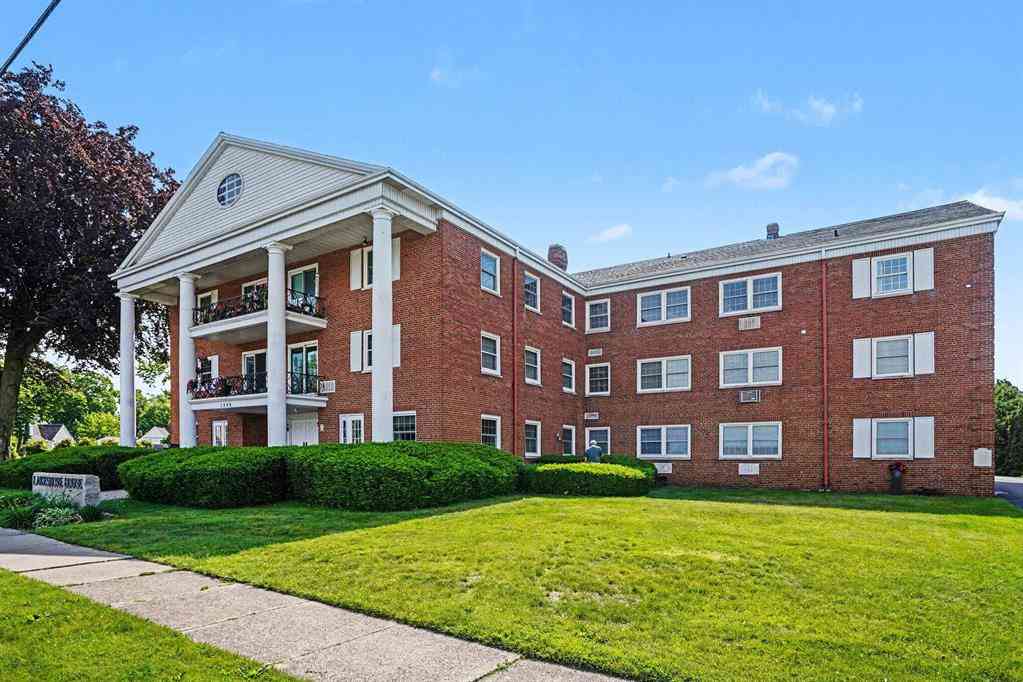 Condo For Sale - 1249 Lakeshore Drive  #115<br/> Muskegon County, Muskegon, MI 49441