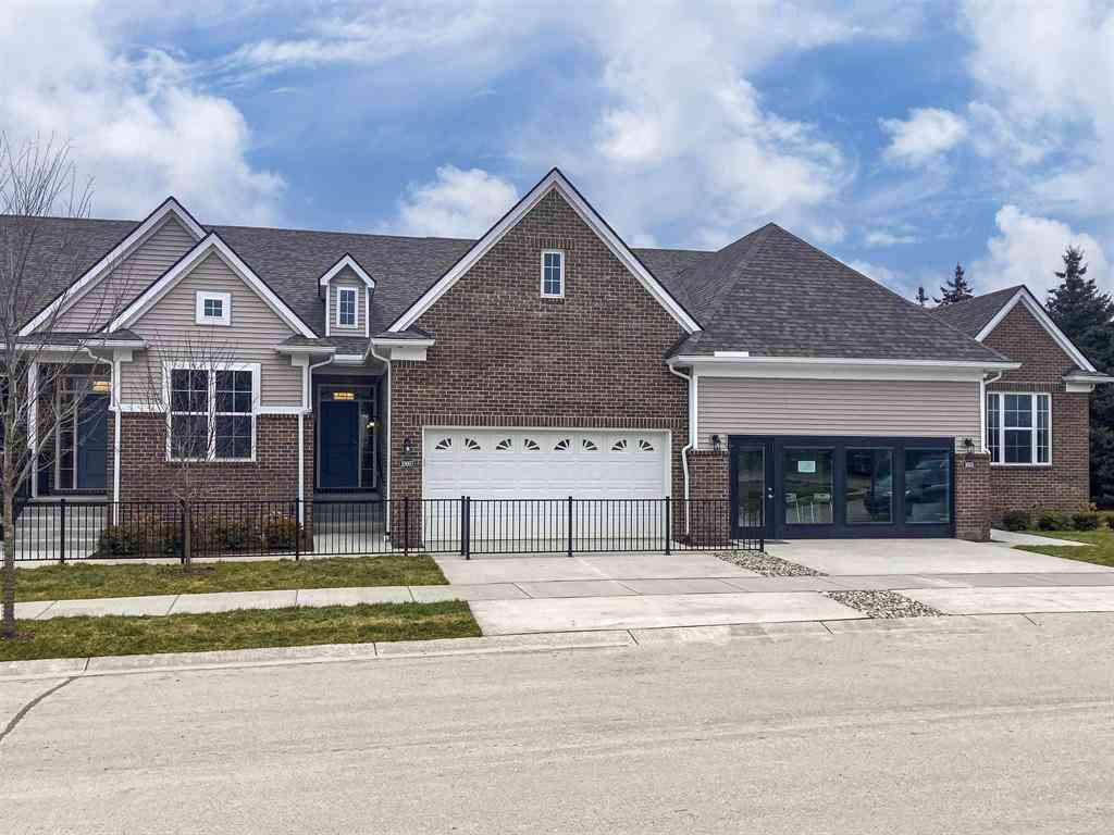 Condo For Sale - 2209 Chase Drive <br/> Howell, MI 48855
