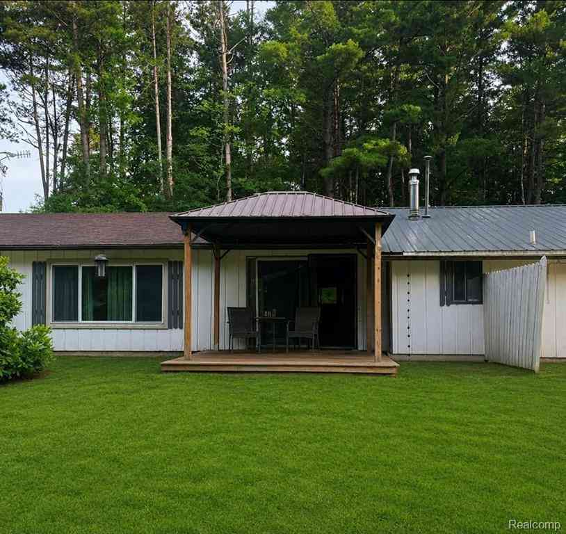Homes For Sale - 9704 Slattery Road <br/> Lapeer County, Clifford, MI 48727