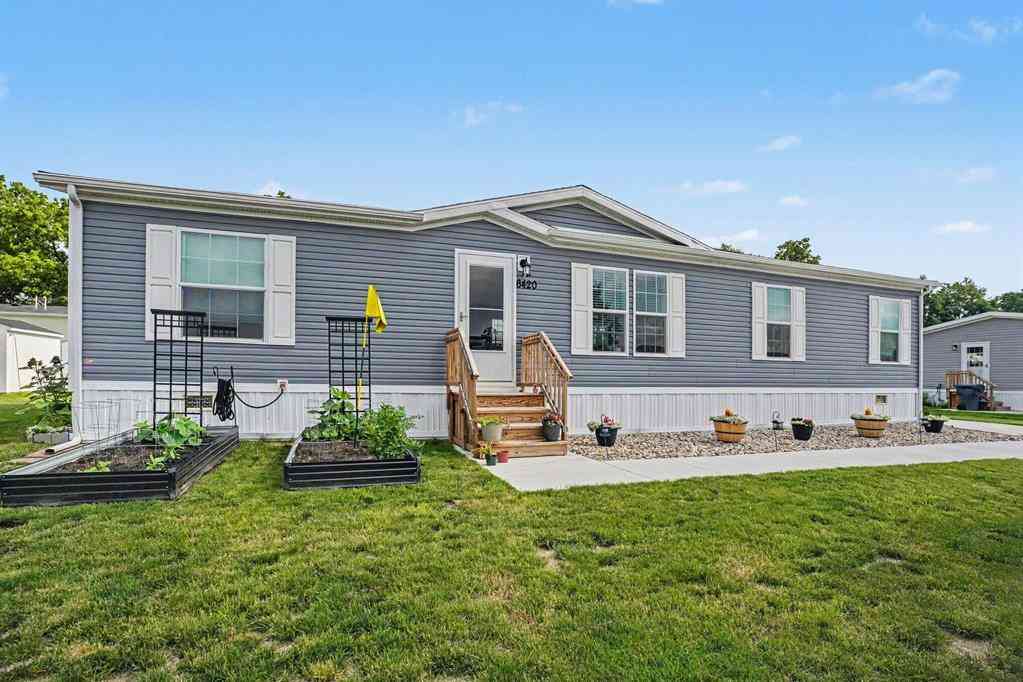 Homes For Sale - 6420 Suffield Lane <br/> Kalamazoo, MI 49009
