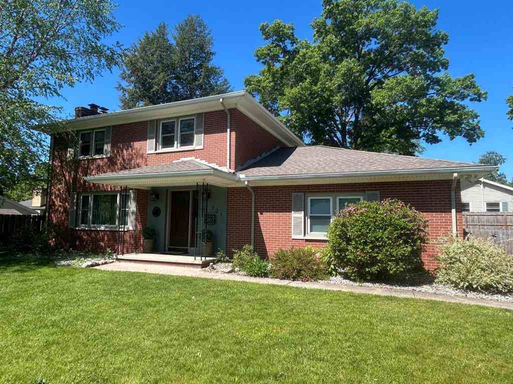 Homes For Sale - 921 Par 4 Circle <br/> Kalamazoo, MI 49008
