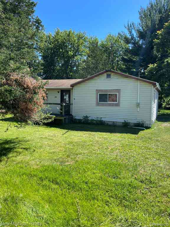 Homes For Sale - 158 Norman Street <br/> Vassar, MI 48768