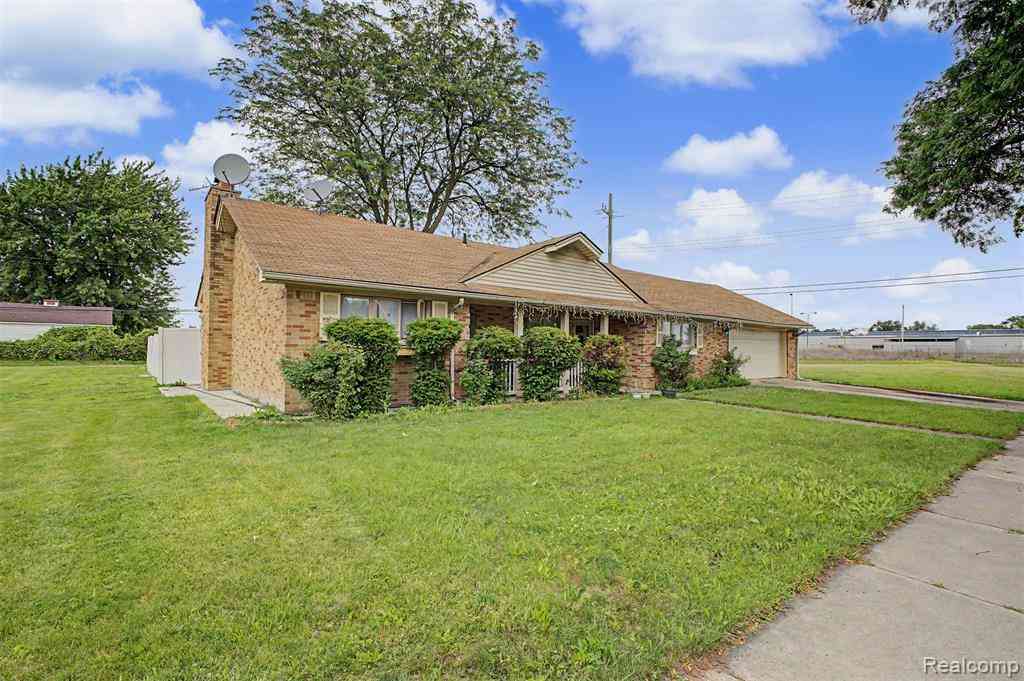 Homes For Sale - 8650 Whitlock Avenue <br/> Dearborn, MI 48126