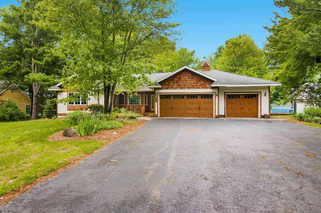 Homes For Sale - 9506 Lakeside Drive <br/> Antrim County, Alden, MI 49612