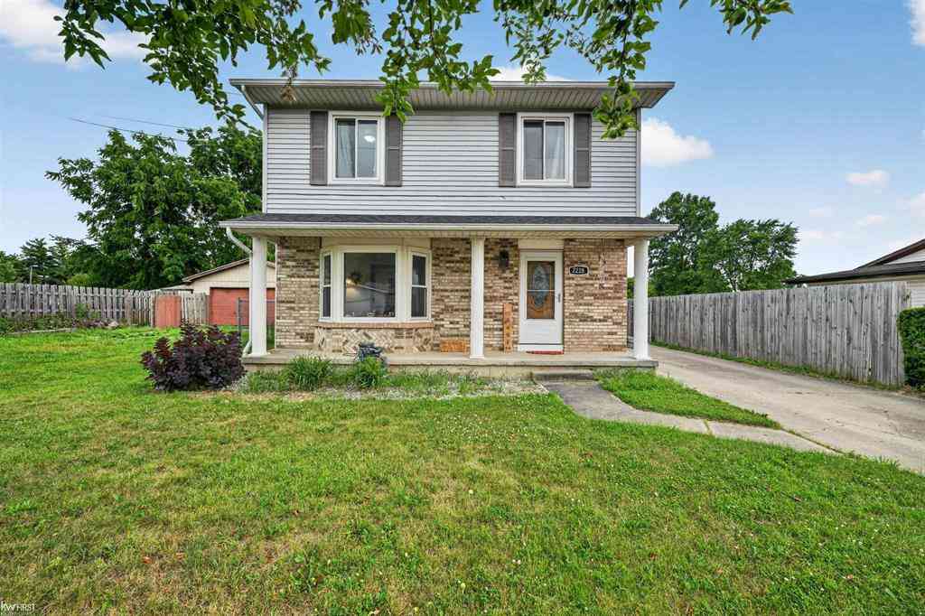 Homes For Sale - 2228 Mclaren Street <br/> Burton, MI 48529