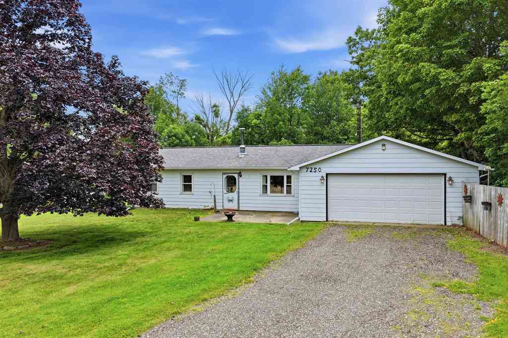 Homes For Sale - 7250 101st Avenue <br/> Allegan County, South Haven, MI 49090