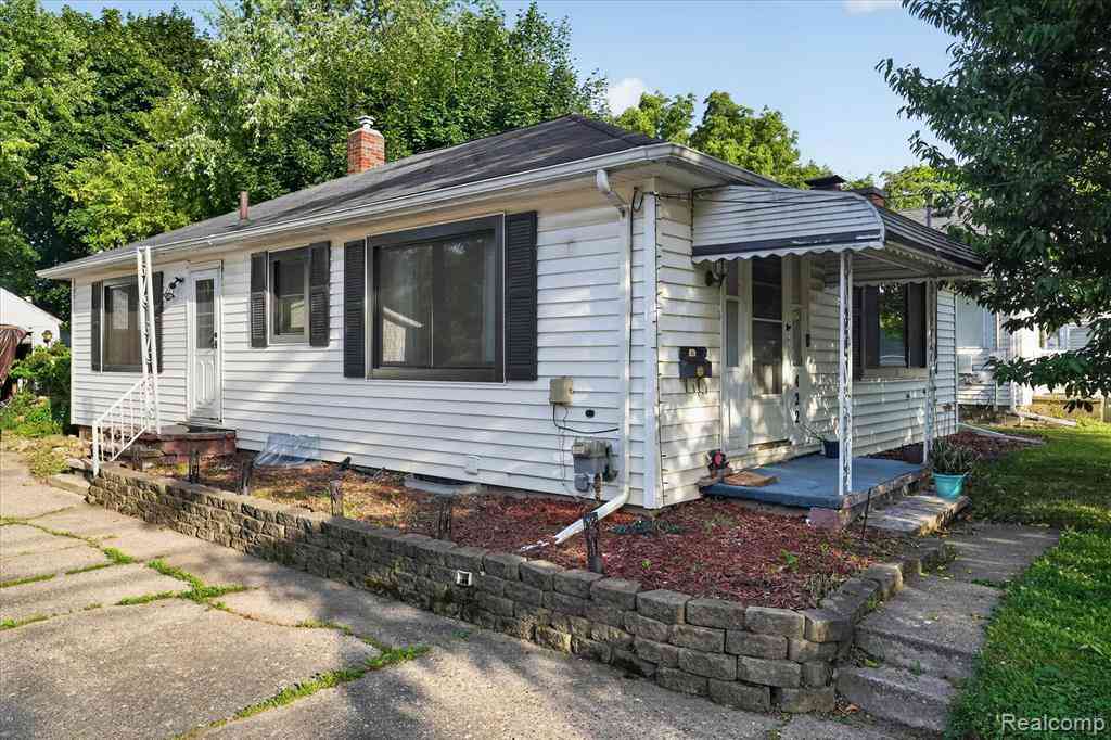 Homes For Sale - 422 N Francis Avenue <br/> Lansing, MI 48912