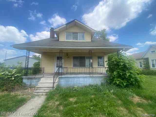 Homes For Sale - 58250 Main Street <br/> Macomb County, New Haven, MI 48048