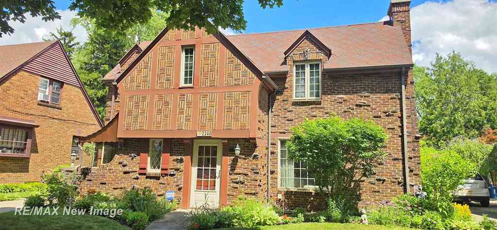 Homes For Sale - 2240 Delaware Boulevard <br/> Saginaw County, Saginaw, MI 48602