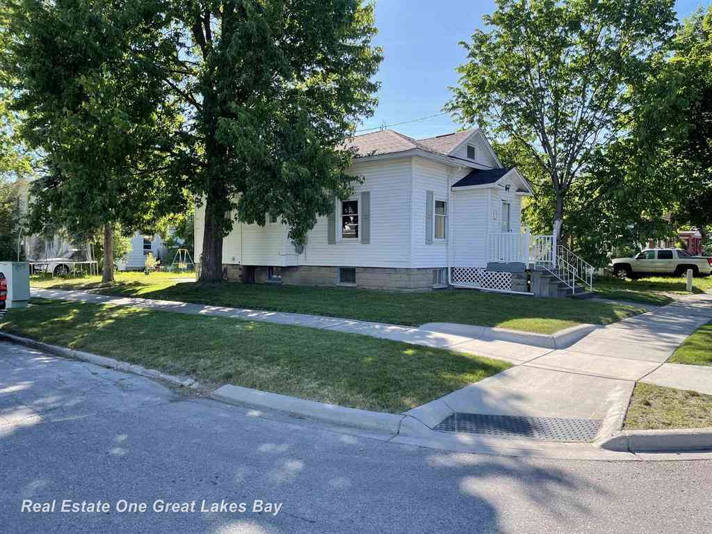 Homes For Sale - 1003 Mackinaw Street <br/> Saginaw County, Saginaw, MI 48602