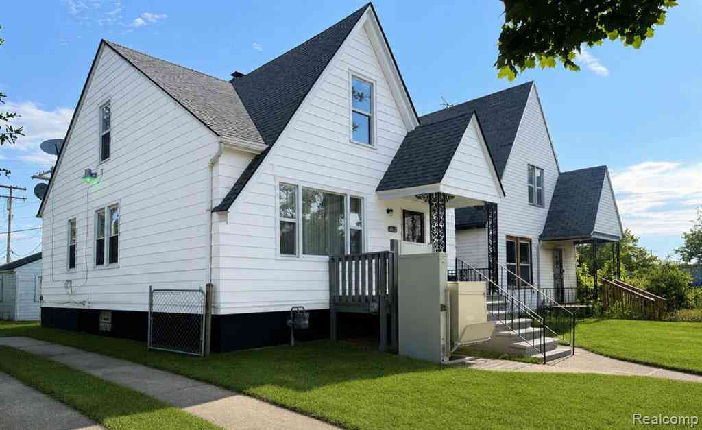 Homes For Sale - 6023 Casmere Street <br/> Wayne County, Hamtramck, MI 48212