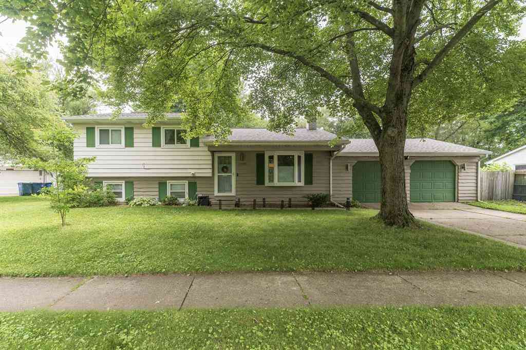 Homes For Sale - 2404 Chaparral Street <br/> Kalamazoo, MI 49006