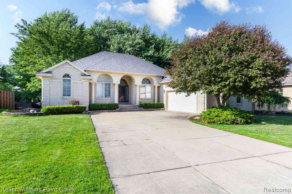 Homes For Sale - 20695 Gaberty Drive <br/> Clinton Township, MI 48038