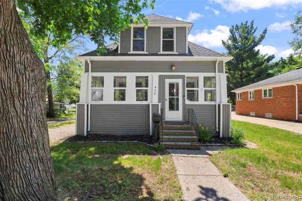 Homes For Sale - 428 Bauman Avenue <br/> Commerce Twp, MI 48017