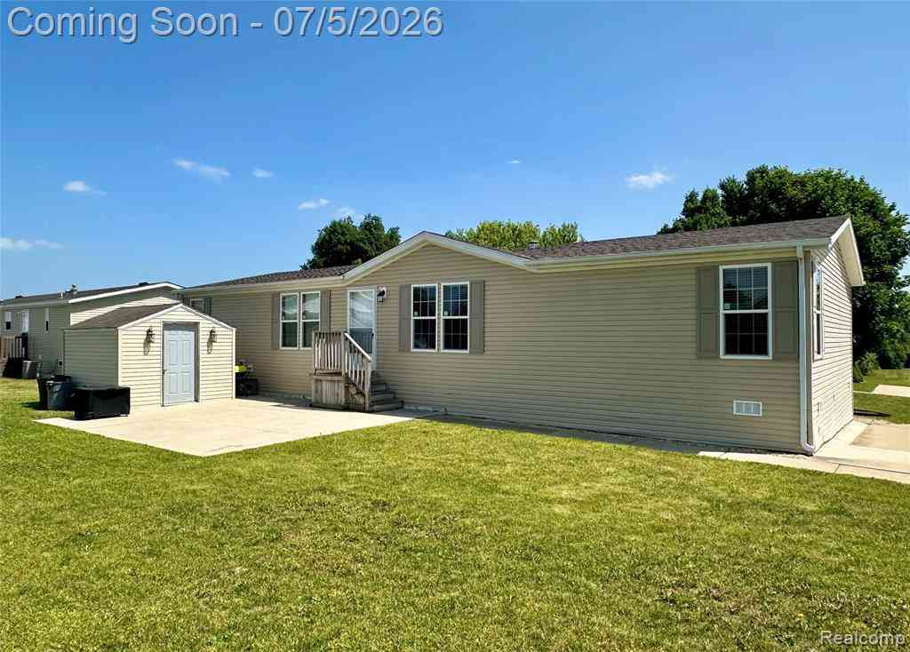Homes For Sale - 11211 Nearbrook Court <br/> South Lyon, MI 48178