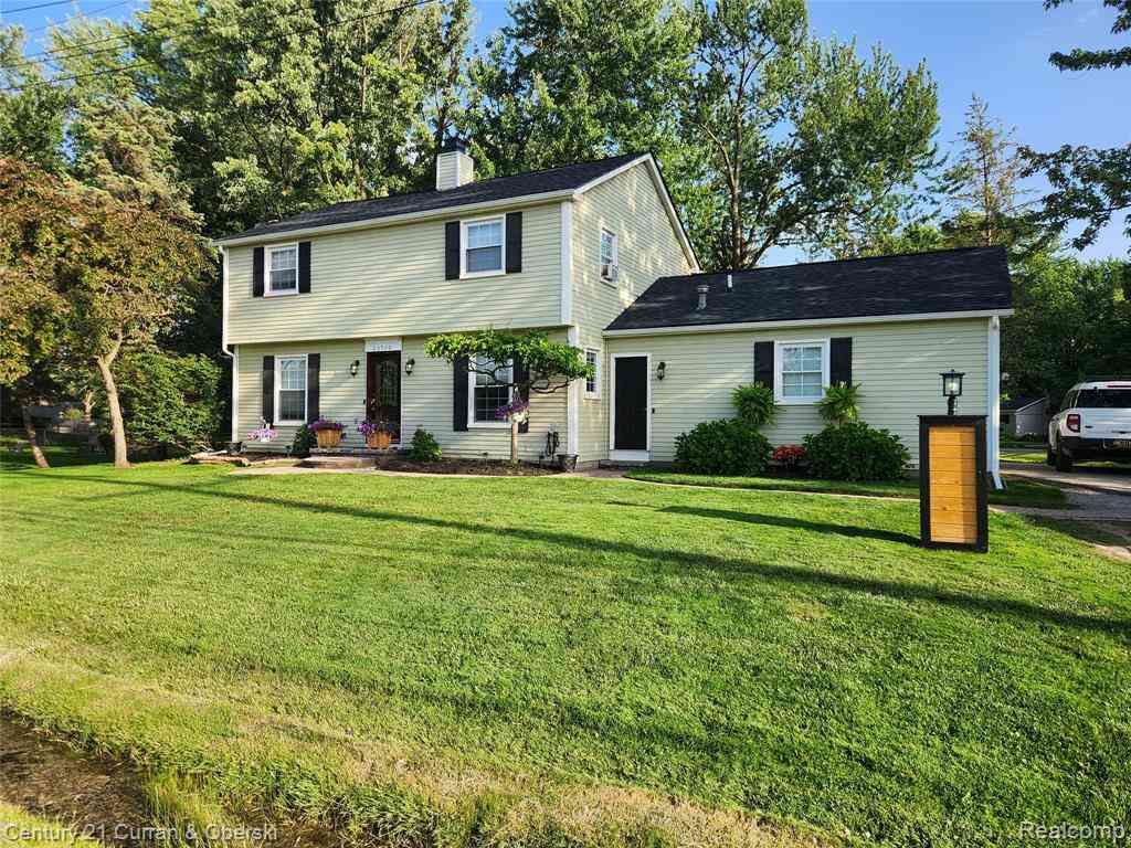 Homes For Sale - 26560 Acacia Street <br/> Harrison Township, MI 48045