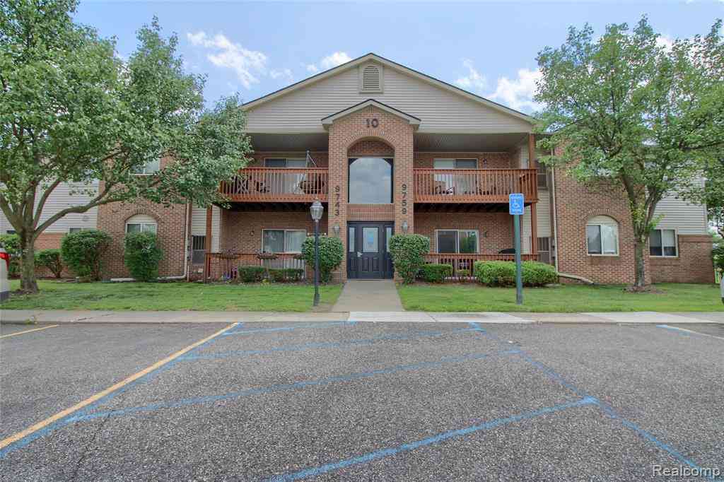 Condo For Sale - 9743 Wildflower Court <br/> Wayne County, Belleville, MI 48111