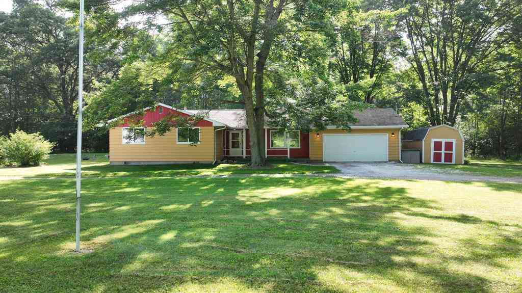 Homes For Sale - 549 S Eight Mile Road <br/> Midland County, Midland, MI 48640