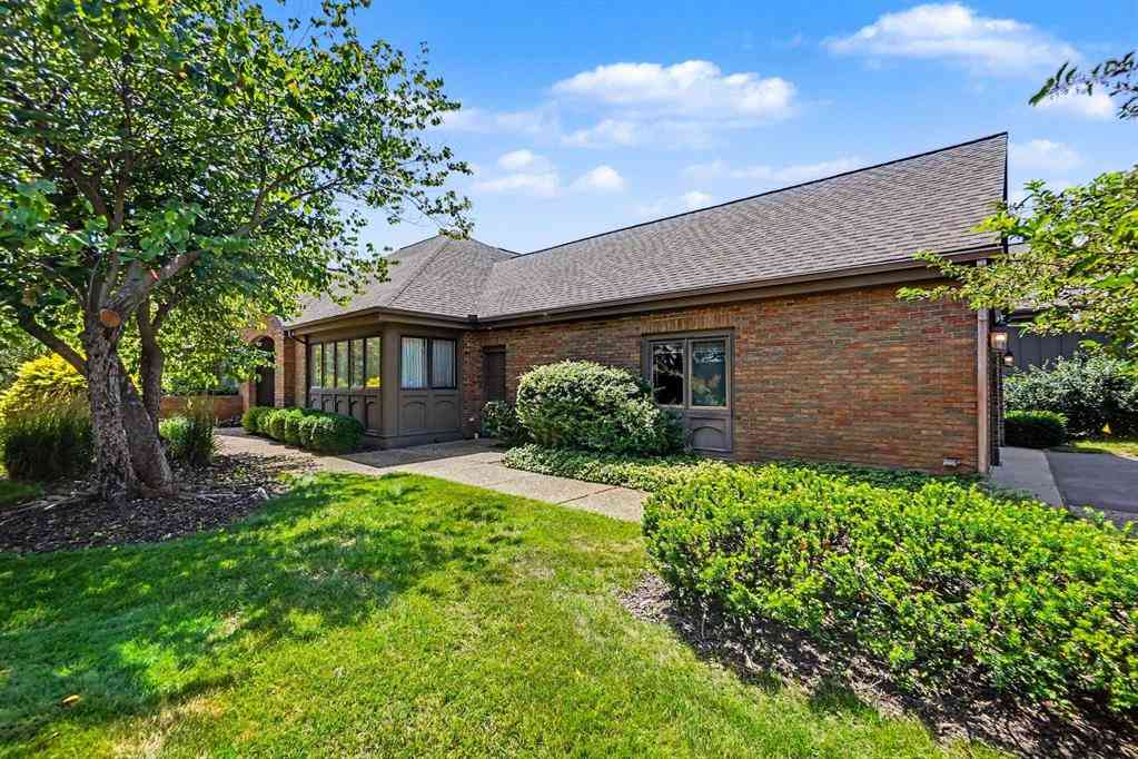 Condo For Sale - 640 Cascade Hills Ridge Se SE<br/> Grand Rapids, MI 49546