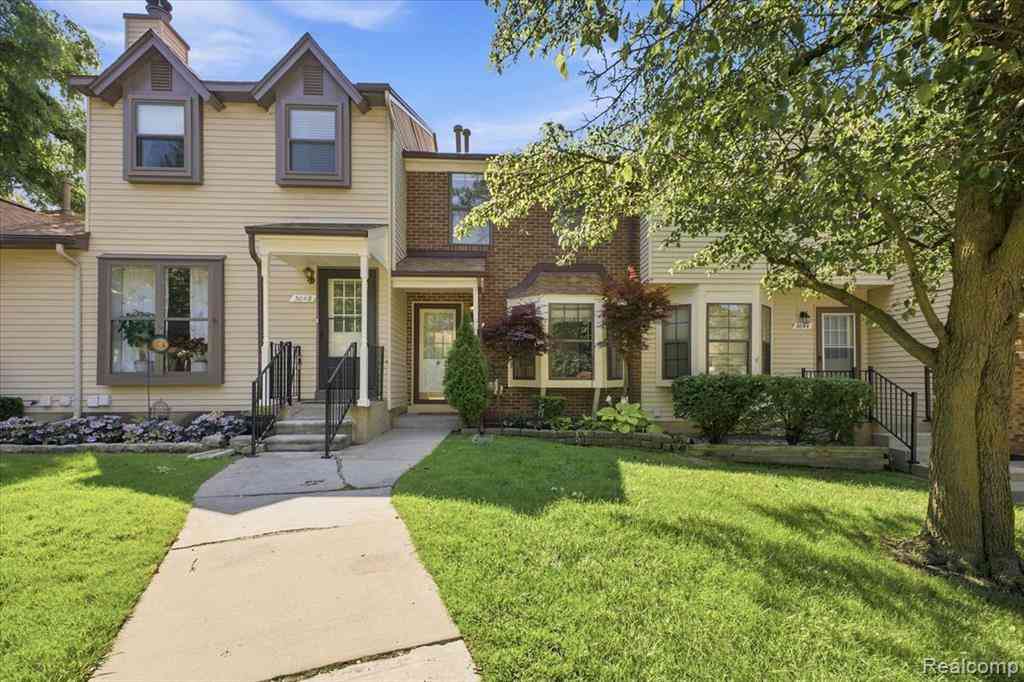 Condo For Sale - 3046 Carly Court  #66<br/> Auburn Hills, MI 48326