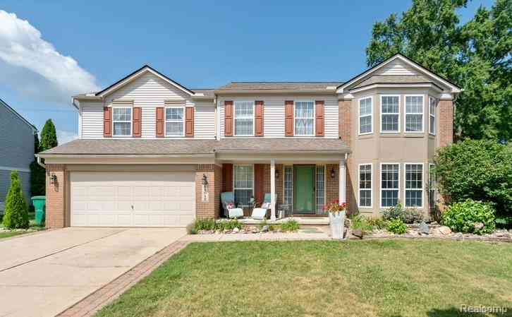 Homes For Sale - 14642 Wildbrook Drive <br/> Belleville, MI 48111