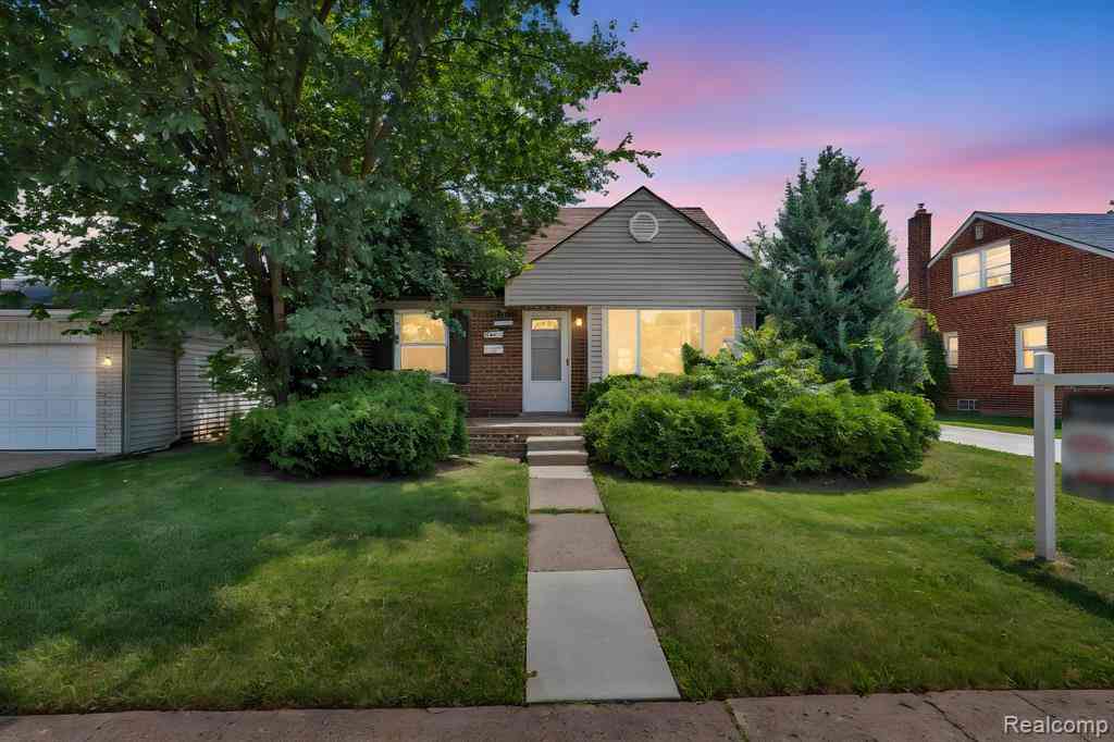 Homes For Sale - 7641 Pelham Road <br/> Wayne County, Allen Park, MI 48101