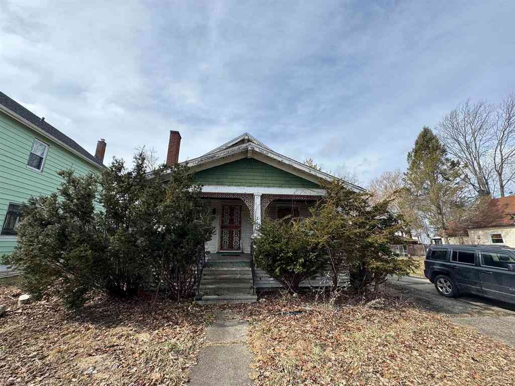 Homes For Sale - 213 S 12th Street <br/> Saginaw County, Saginaw, MI 48601