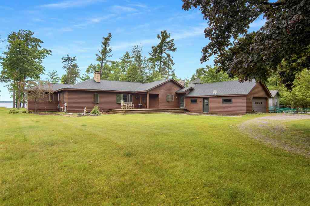 Homes For Sale - 9421 Fairview Avenue <br/> Williamsburg, MI 49690