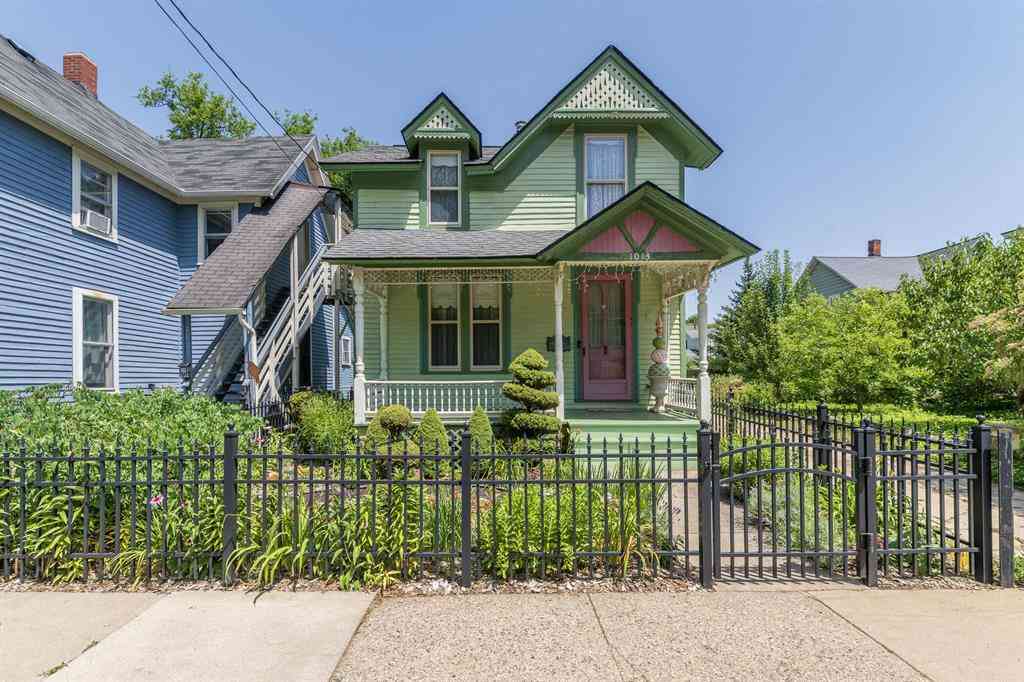 Homes For Sale - 1013 S Park Street <br/> Kalamazoo, MI 49001