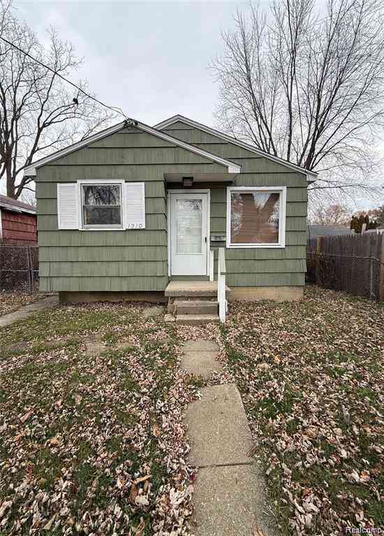 Homes For Sale - 1210 Pinehurst Avenue <br/> Flint, MI 48507