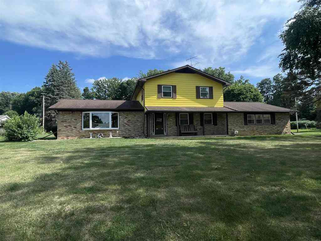 Homes For Sale - 1368 Wagon Wheel Lane <br/> Grand Blanc, MI 48439